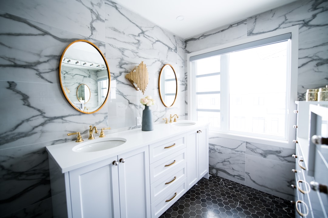 A finished bathroom, the kind of surface an inspection covers